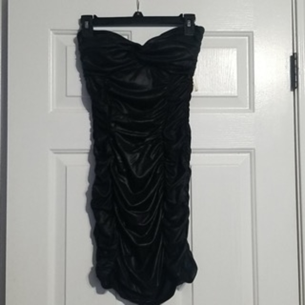 Elegant Black Ruched Dress